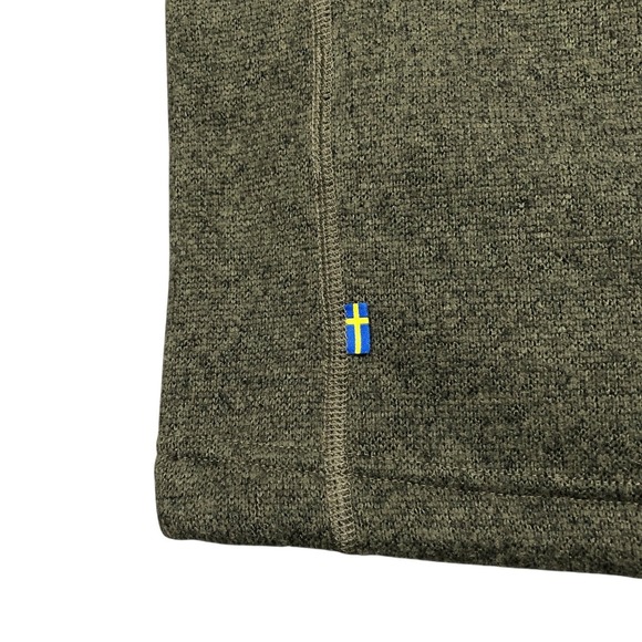 Men's Green Vest - Picture 9 of 11